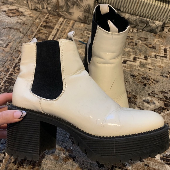 White booties - Picture 3 of 6